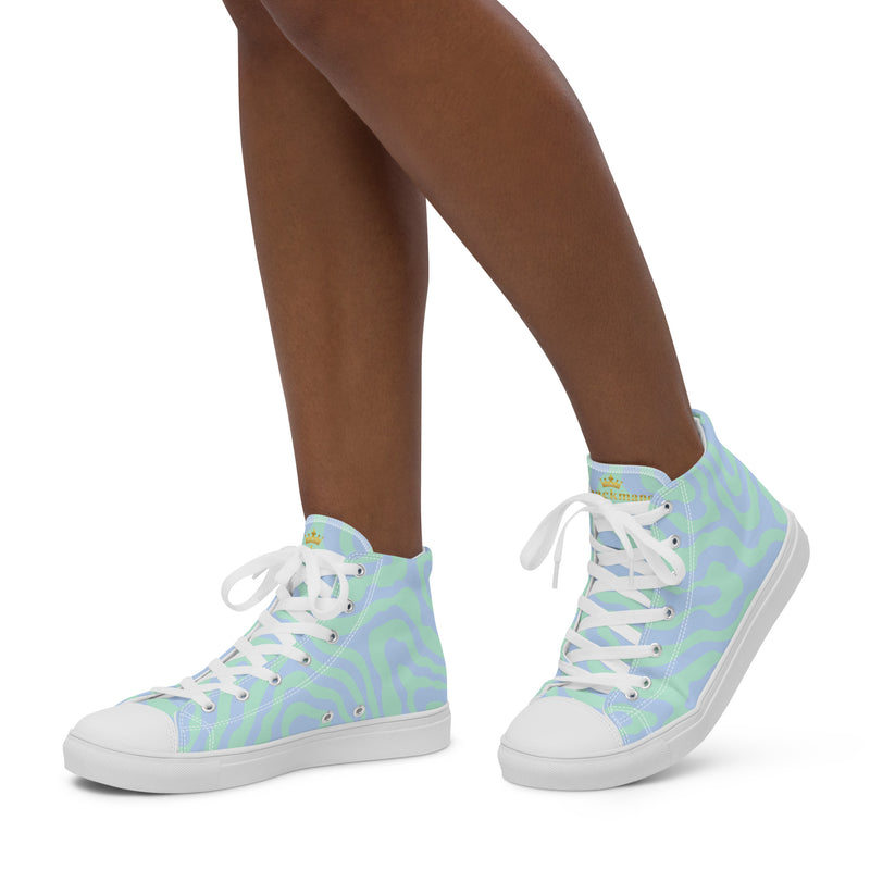 Women’s high top canvas shoes